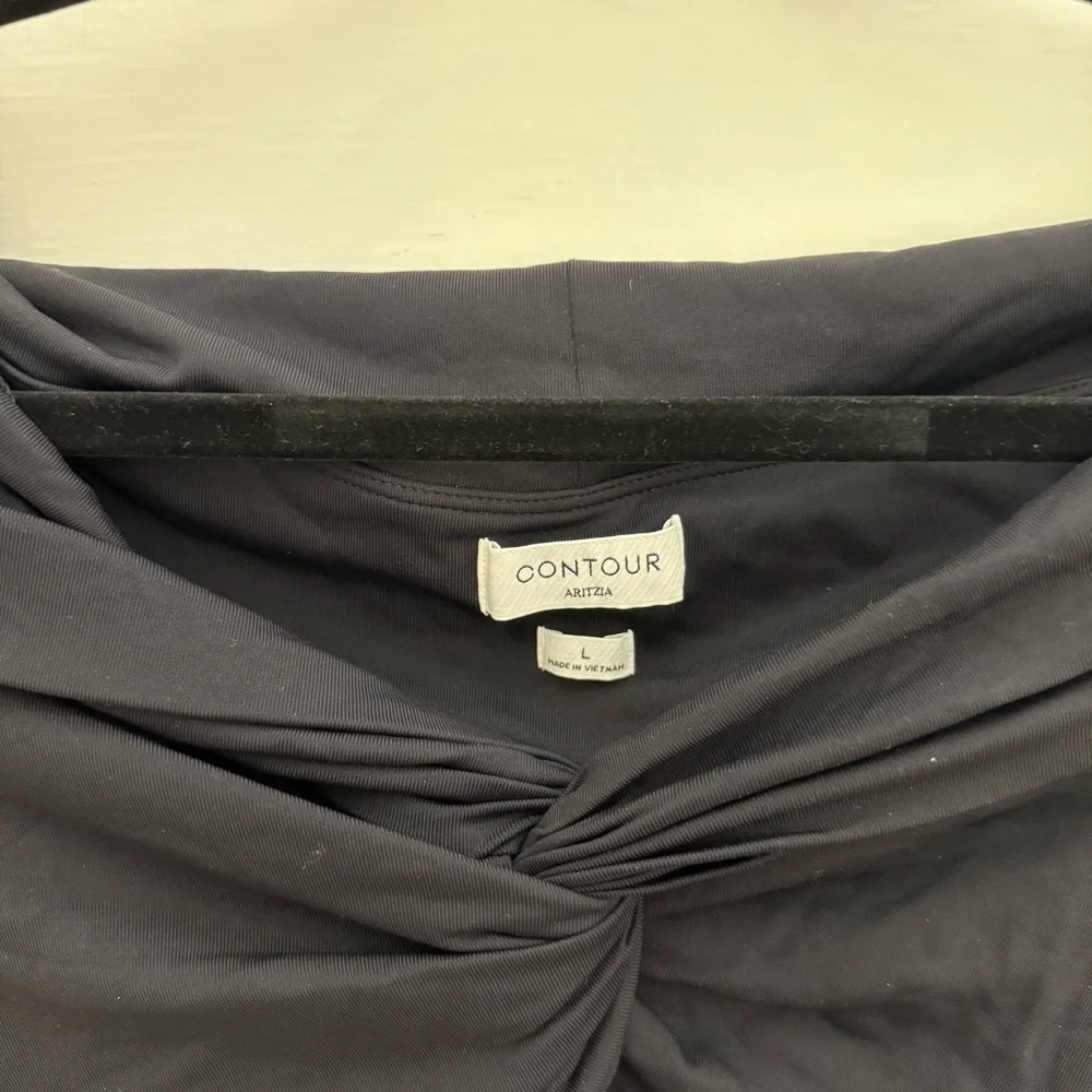 Aritzia Contour Twist Off-Shoulder Top In Black, Size L - Picture 3 of 3